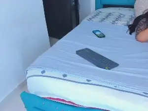 SQUIRTINGCOUPLE  live sex cam