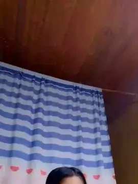 Lyanah1  live sex cam
