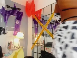 Miss_Khaleesi  live sex cam