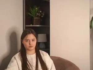 MoiraCalero  live sex cam