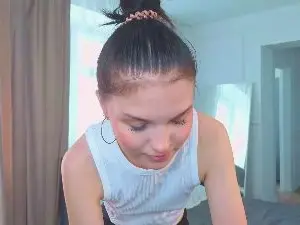 Onlygloria  live sex cam