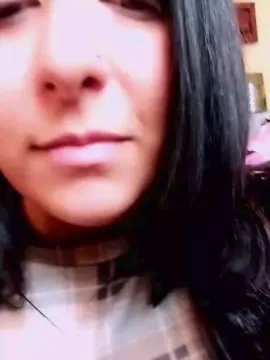 Samantha8  live sex cam