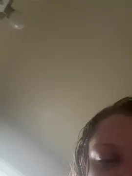 Babylovestali  live sex cam