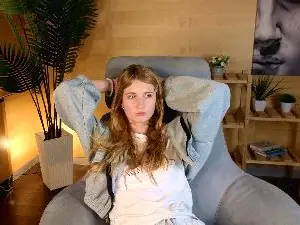 OpalYeend  live sex cam