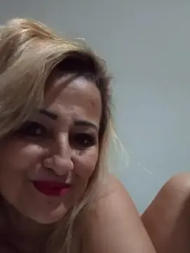Vivialves  live sex cam