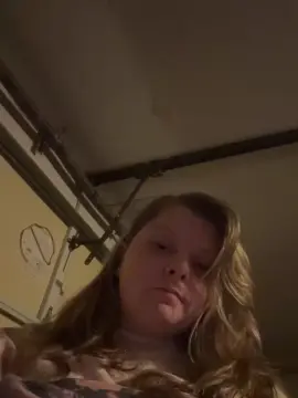 MAMAD0ll  live sex cam