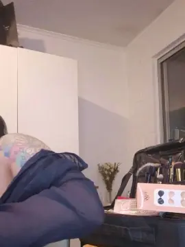 Calienteculia  live sex cam