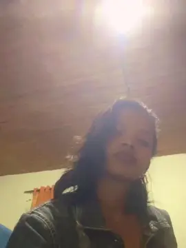 Larissa361  live sex cam