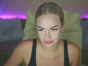 AuroraMore  live sex cam