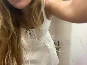 ChristaTolomeo  live sex cam