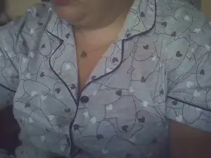Titty88  live sex cam
