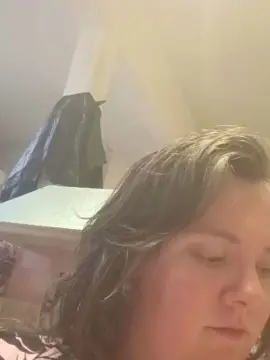 SimplyCheeks  live sex cam
