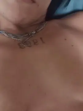 Butterfly281  live sex cam