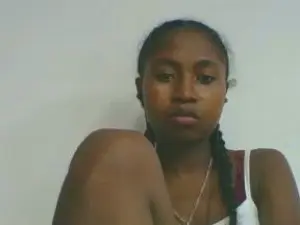 Chantale7  live sex cam