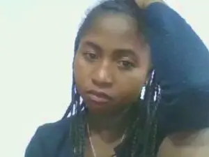 Chantale7  live sex cam