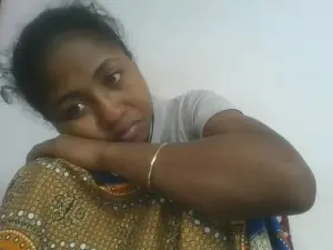 Chantale7  live sex cam