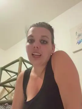 Lasoumise7  live sex cam