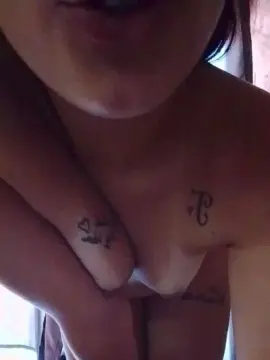 Ojitos5  live sex cam