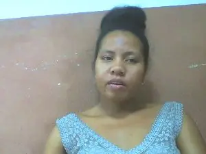 Tharcile  live sex cam