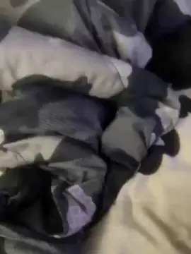 Makeucum18  live sex cam