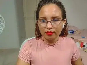 Paola_latina29  live sex cam