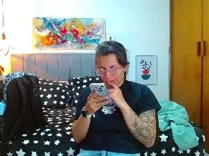 Kharlamorrys_  live sex cam