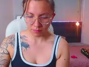 Kharlamorrys_  live sex cam