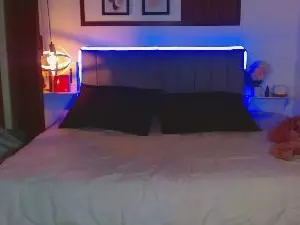 Kharlamorrys_  live sex cam