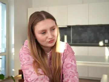 AnniceAbolt  live sex cam