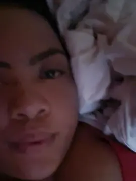 Tatybiggirl  live sex cam