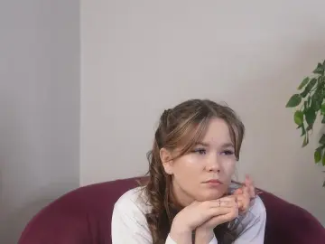 LovieLoukota  live sex cam