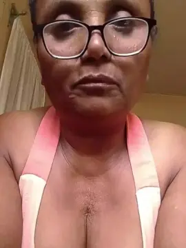 Momsexy_xxx  live sex cam