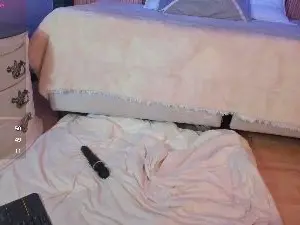 EmilyRoberts1  live sex cam