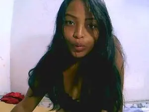 Hanni_Hanna  live sex cam