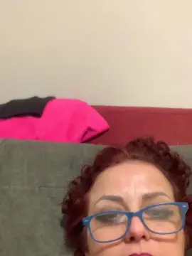 Mammolona  live sex cam