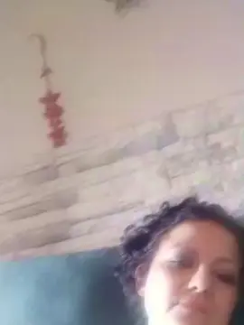 Mammolona  live sex cam