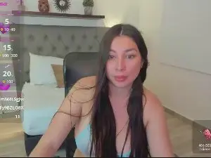 Bella_99_  live sex cam