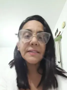 Milfchic  live sex cam