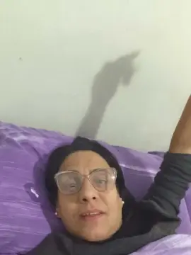 Milfchic  live sex cam