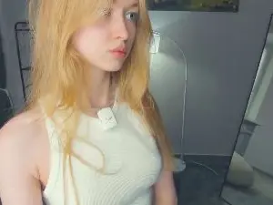 NikitaLorincz  live sex cam