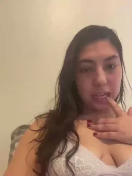 Saravianaa  live sex cam
