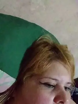 Rubi218  live sex cam