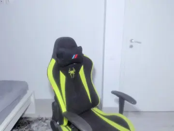 Emasweetx  live sex cam