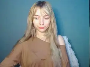 LuciaAdorable  live sex cam