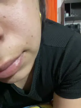 Reynakiaraa1  live sex cam