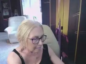 Sofia_xLOVE  live sex cam