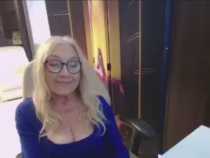 Sofia_xLOVE  live sex cam