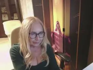 Sofia_xLOVE  live sex cam
