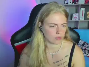 Jolly_Doll  live sex cam
