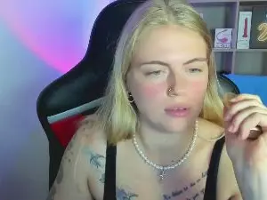 Jolly_Doll  live sex cam